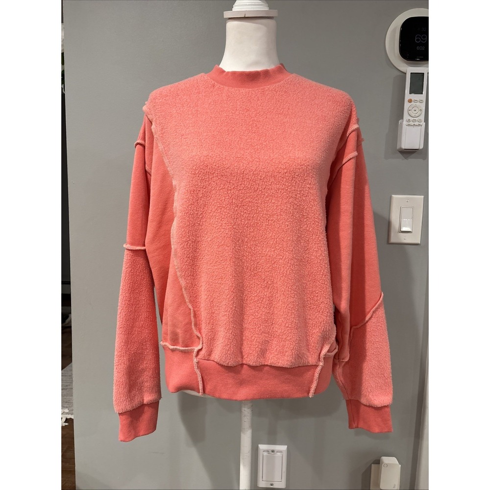 Urban‎ Outfitters Quincy Coral Pullover Sweatshirt XS